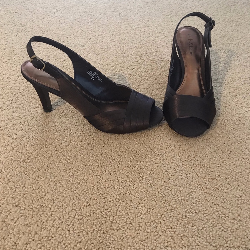 🔥SALE 🔥Kelly & Katie brown dress shoes. size7.5 - Picture 2 of 8
